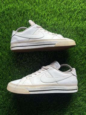Nike Court Legacy low-top sneakers sz 9.5